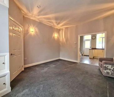 Beal Lane, Shaw, OL2 - Photo 2