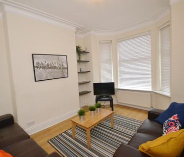 4 bedroom terraced house to rent - Photo 6