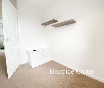 3 bedroom end of terrace house to rent - Photo 4