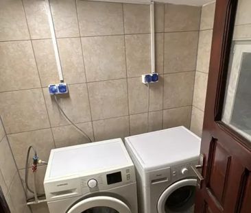 I rent 1 room with private bathroom, shared kitchen-Targu Cucu Iasi - Photo 5