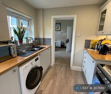 3 bedroom end of terrace house to rent - Photo 5