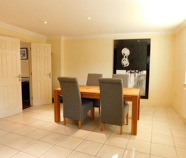 5 bedroom terraced house to rent - Photo 3