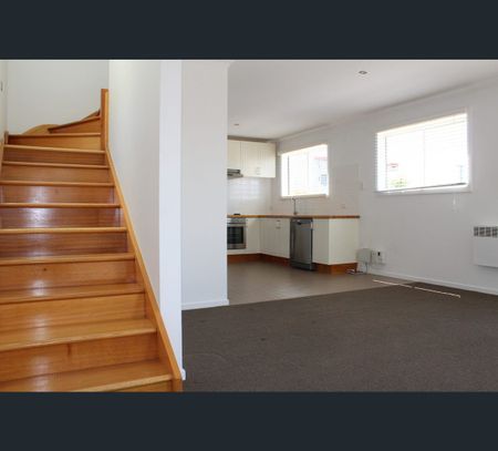 3/4 Bonnington Road, West Hobart, Tas 7000 - Photo 2