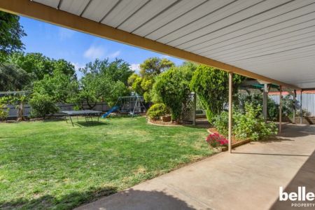 Spacious 4-Bed, 2-Bath Family Home on Large 950 m² Block at 8 Athens Terrace, Gawler East - Photo 2