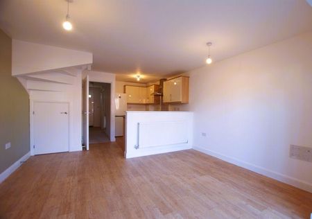 4 bedroom terraced house to rent - Photo 2