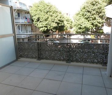 location Appartement T3 DE 60m² À TOULON - Photo 3