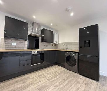 Cyril Crescent, Cardiff, CF24 - Photo 6