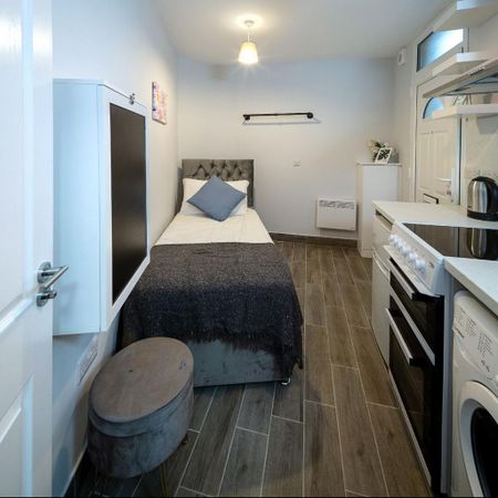 1 bedroom flat to rent - Photo 4