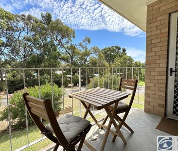 NEAT LITTLE GEM LESS THAN 2KM's FROM THE BEACH HOME OPEN SATURDAY 0... - Photo 5