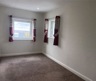 Station Approach, Epsom, Surrey, KT19 8DL - Photo 2