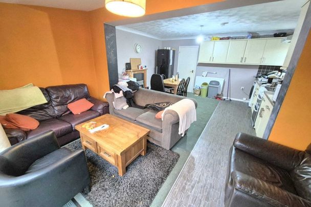 Belvoir Street - Photo 1