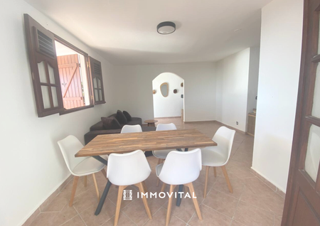 Location Maison 3 pièces 75m² VIEUX HABITANTS 97119 - Photo 2