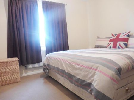 2 bedroom terraced house to rent - Photo 3