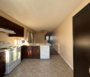 For Lease - 233A Rouge River Dr Drive, Toronto, Ontario - Photo 4