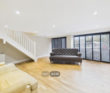 3 bedroom semi-detached house to rent - Photo 6