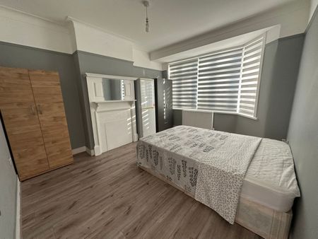 Room in a Shared House, Buller Road, N17 - Photo 2