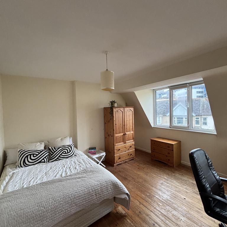 4 bedroom apartment to rent - Photo 1