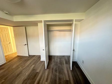 For Lease - 17 Tamarisk Drive Unit# Lower, Toronto, Ontario - Photo 5