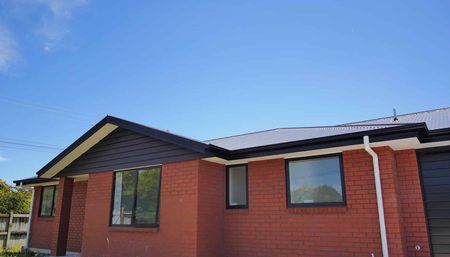 Modern 3 Bedroom in Ashurst - Photo 5