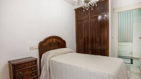 4 room luxury Apartment for rent in Valencia, Spain - Photo 3