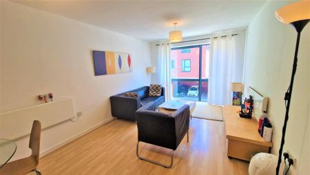 2 bedroom flat to rent - Photo 4
