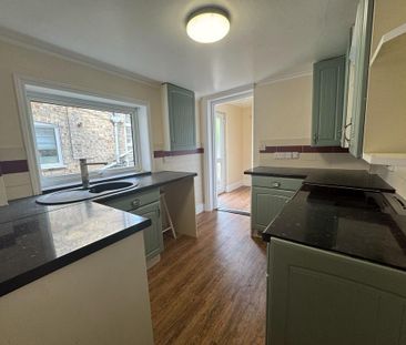 2 bedroom terraced house to rent - Photo 5