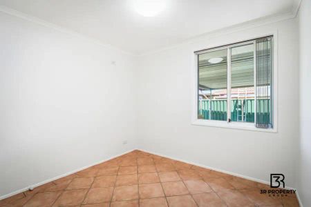 “MODERN &amp; SPACIOUS LIVING AT ITS FINEST!” - Photo 3