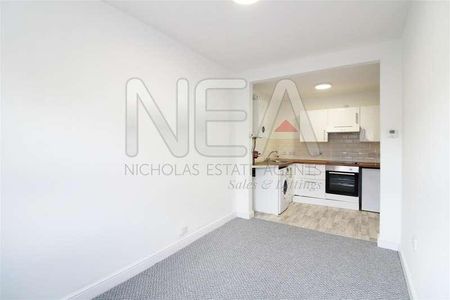 Priory Avenue, Caversham, Reading, RG4 - Photo 3