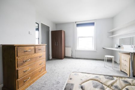 Trelawn Place, Headingley, Leeds - Photo 2