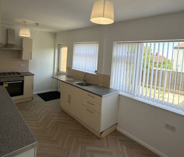 Fartown Close, Pudsey, Leeds, LS28 8NP - Photo 6