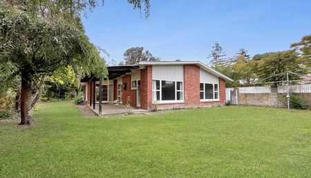 Freshly Renovated Family Home - Cashmere High School Zone - Photo 5