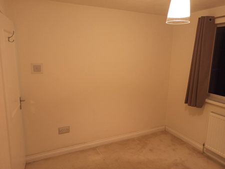 2 Bed Maisonette, Orchard Court, N2 - Photo 5