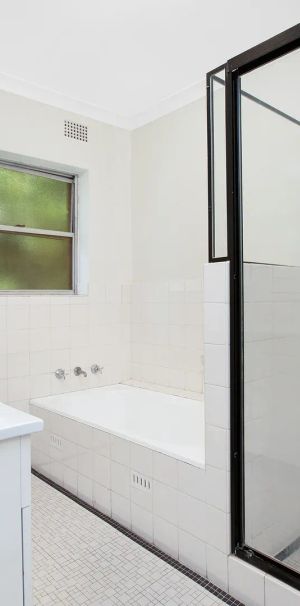 Light-Filled & Peaceful Apartment with Off Street Parking - Photo 1