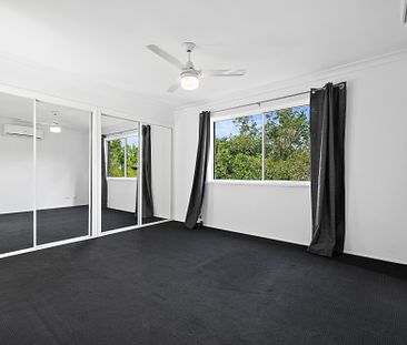 17 Fanning Court, Pacific Pines - Photo 3