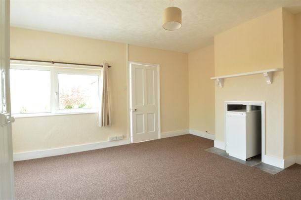 Green End Farm Cottage, Six Mile Bottom Road, West Wratting, Cambridge - Photo 1