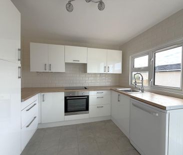 2 bedroom park home to rent - Photo 5