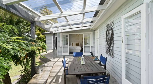 Beautifully Refurbished Three-Bedroom Home - Photo 1