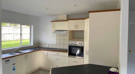 3 Bedroom plus Study in Pinehill - Photo 3