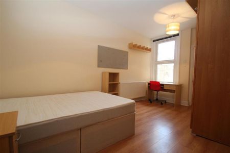 5 bedroom terraced house to rent - Photo 5