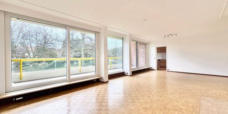 Appartement te huur in Sint-Pieters-Woluwe voor € 1.950 met 3 slaapkamers - Foto 2