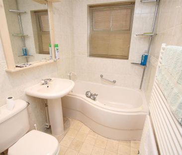 2 bedroom apartment to rent - Photo 5