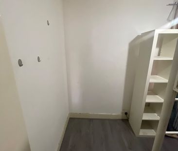 Room in a Shared Flat, Brighton Road, CR2 - Photo 2