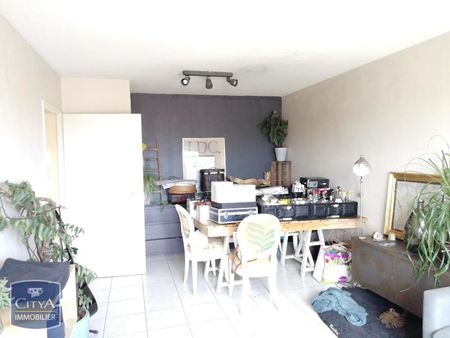 Location Appartement 2 pièces 48m² CALUIRE ET CUIRE 69300 - Photo 2