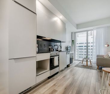 2061 rue Stanley, Montréal, QC - Photo 2