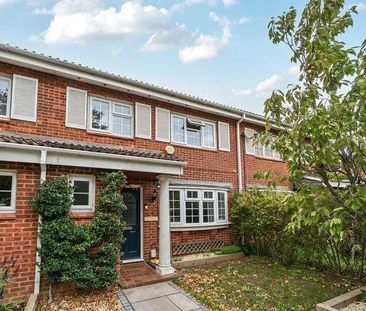 Colne Drive, Walton On Thames, Surrey, KT12 - Photo 2