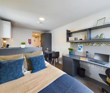 1 bedroom in a flat share to rent - Photo 6