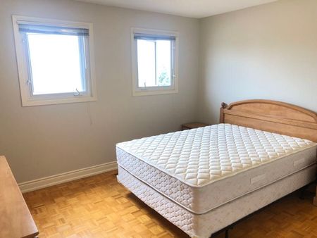 For Lease - 4471 Weeping Willow Drive, Mississauga, Ontario - Photo 2