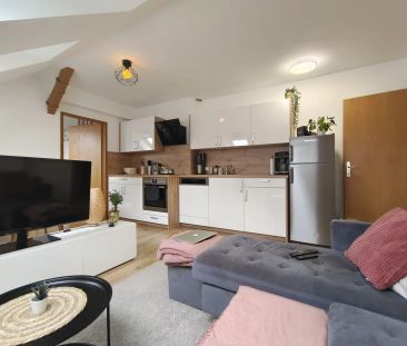 Sanierte, moderne und helle Wohnung mit Parkplatz nahe Zentrum - Photo 2