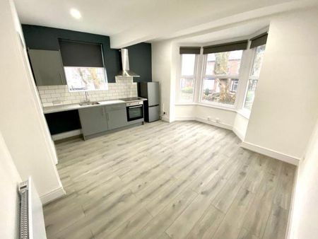 Studio to rent - Photo 3