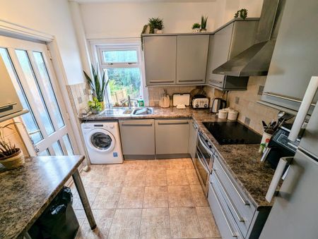 2 bedroom terraced house to rent - Photo 5